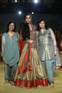 India_Bridal_Fashion_Week_Delhi_2013_-_Nargis_Fakhri_as_the_showstopper_of_Ashima_Leena_s_Collection
