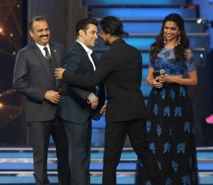 Salman_SRK_Screen Awards