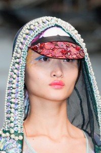 092514manish-arora-beauty-spring-summer-2015-pfw8