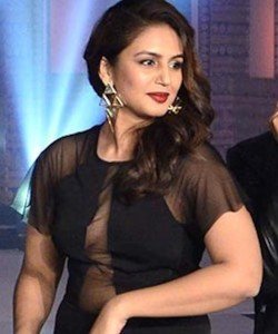 23style-huma-ayushman-neha4 copy 2
