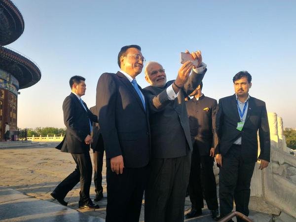 modi_selfie.jpg