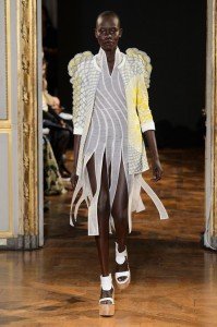 rahul-mishra-spring-summer-2016-pfw8
