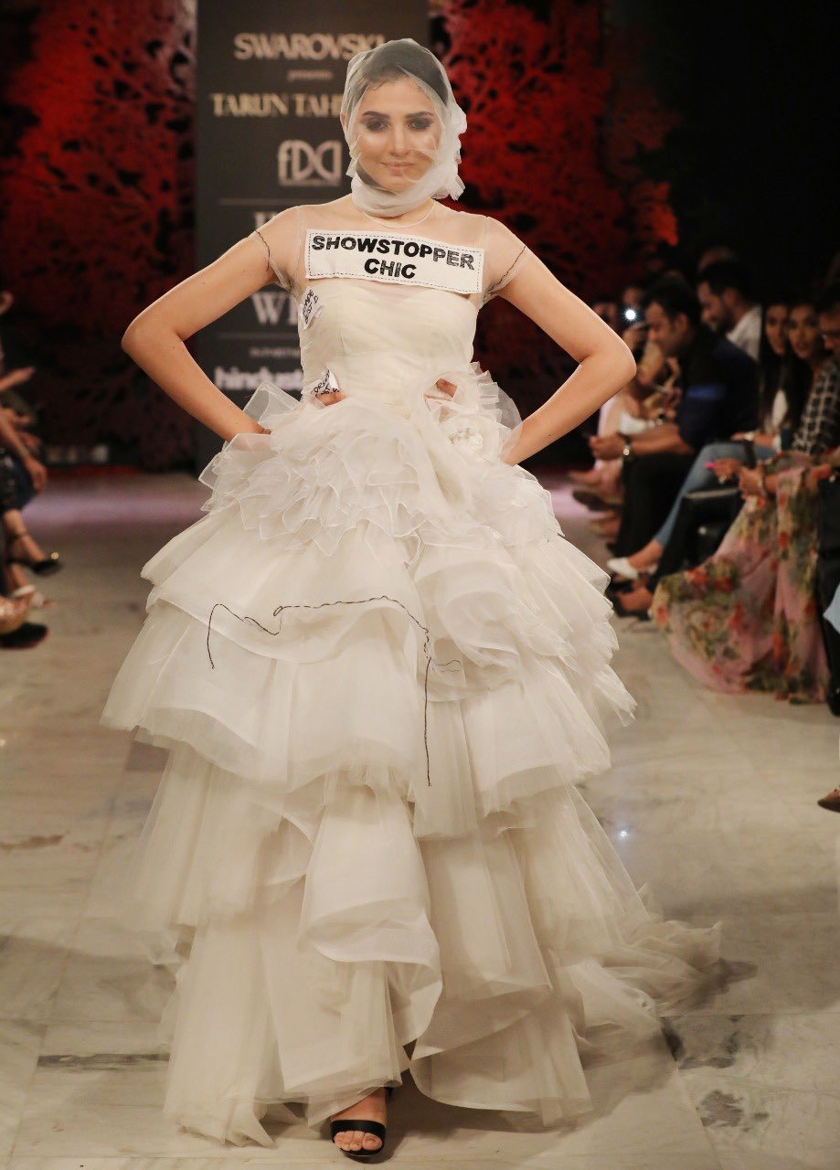 Designer-Tarun-Tahiliani-Presenting-his-collection-@-FDCI-India-Couture-Week-2019-4-copy.jpg
